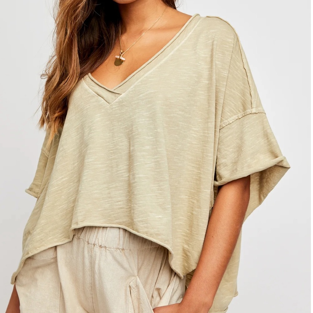 Cally Tee